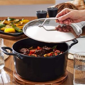 All-Clad Cast Iron 6QT Dutch Oven w/Lid & Acacia Wood Trivet